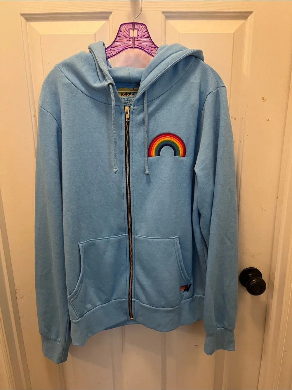 ๐ NWT Aviator Nation Rainbow Embroidery Zip Hoodie in Sky Blue - Sz Large - Picture 1 of 11